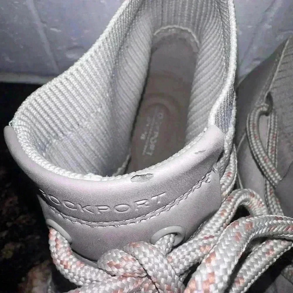 NWT! Rockport Women's R-Evolution With Bungee Bootie Ankle Boot / Size 7.5! - Picture 6 of 10